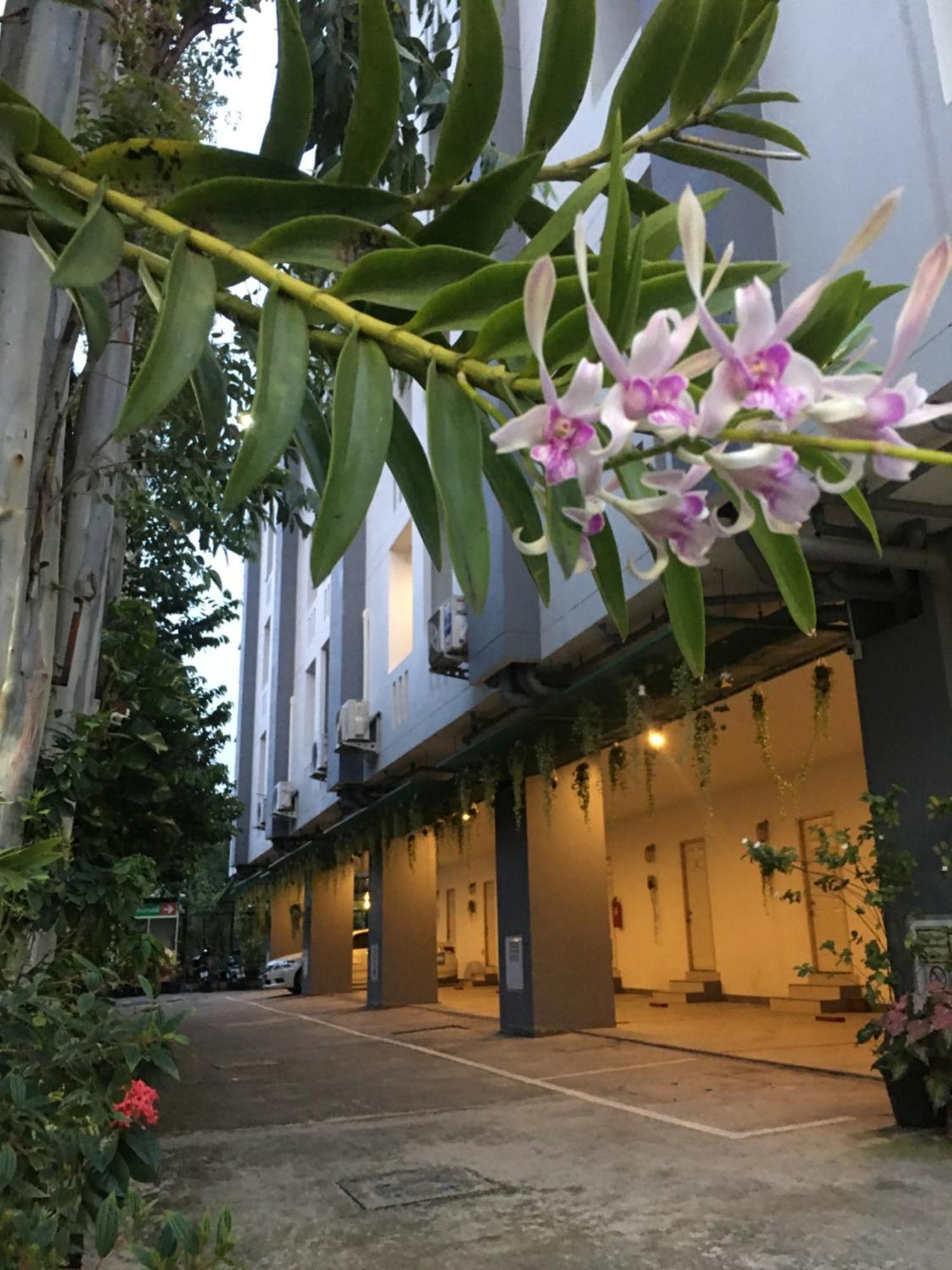 At Ease Hotel Suvarnabhumi Bang Phli Exterior foto